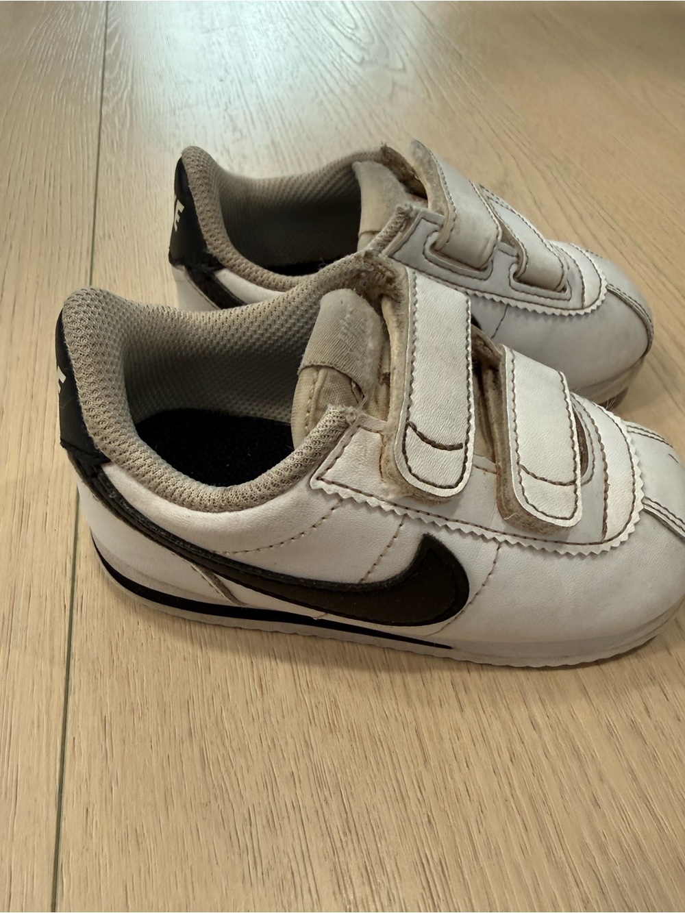 Nike Kids Cortez White & Black Velcro Sneakers | 7C